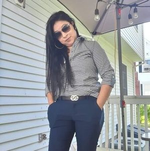 Meet your Posher, Iza